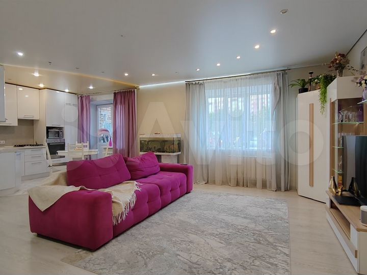 2-к. квартира, 64 м², 1/10 эт.