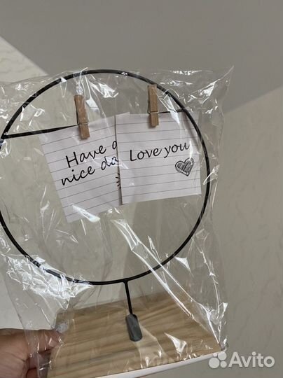 Держатель для фотографий и заметок