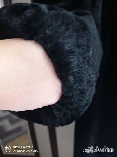 Шуба мутоновая с капюшоном