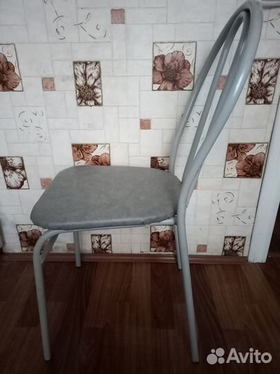 Стул кухонный