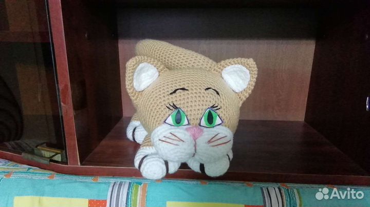 Большая и толстая киса