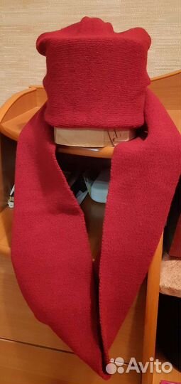 Комплект шапка и снуд женский