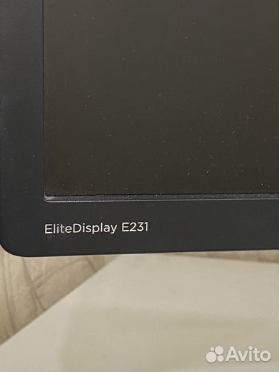 Монитор HP EliteDisplay E231