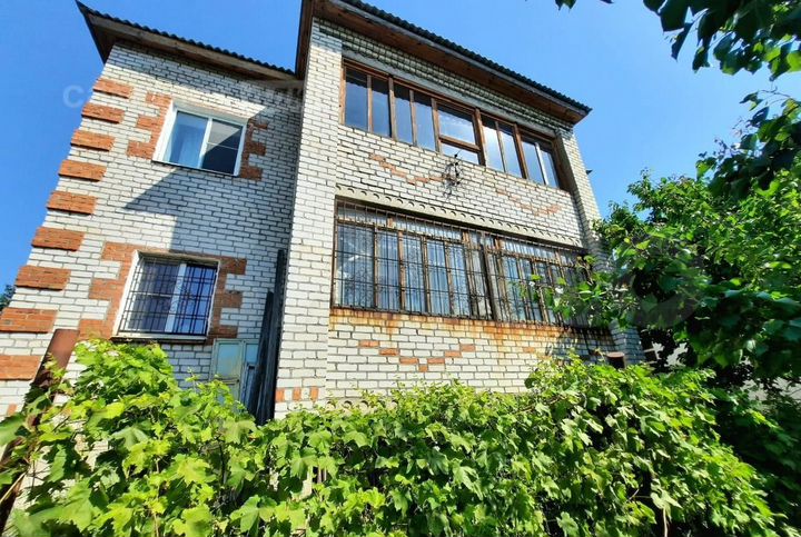 Дом 322,2 м² на участке 5 сот.