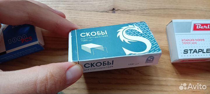 Скобы для степлера, кнопки