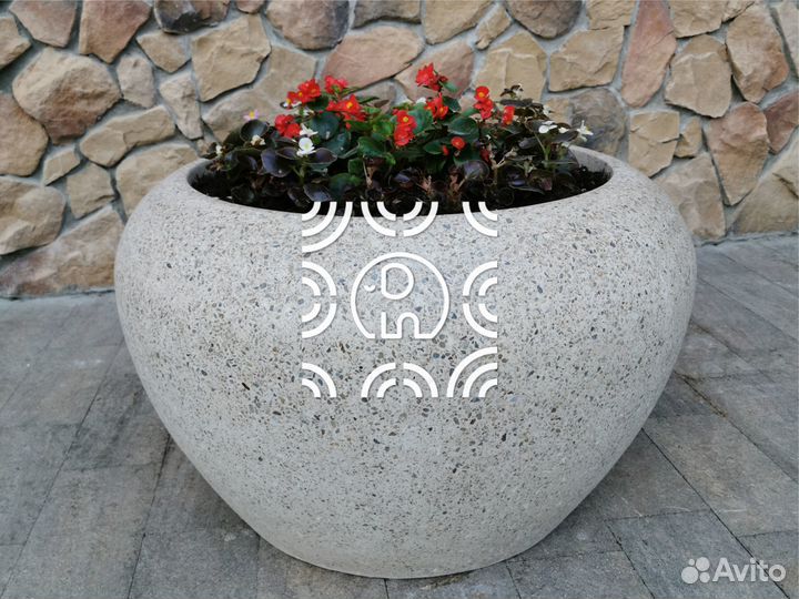 Вазон бетонный 