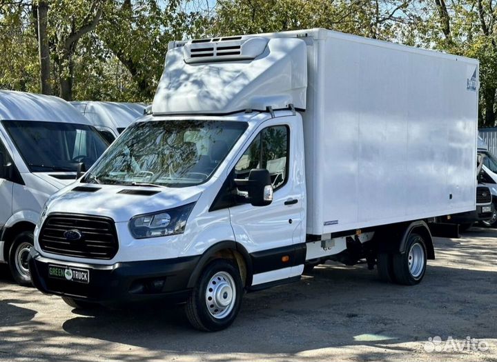 Водитель на авто компании