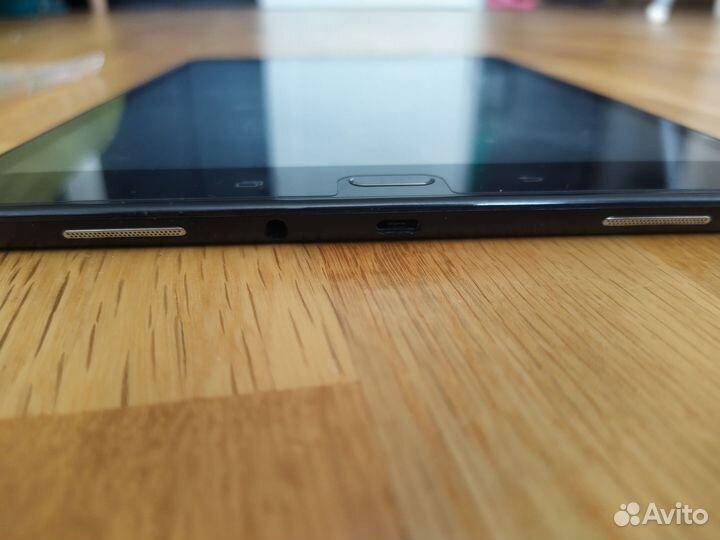 Планшет Samsung Galaxy Tab