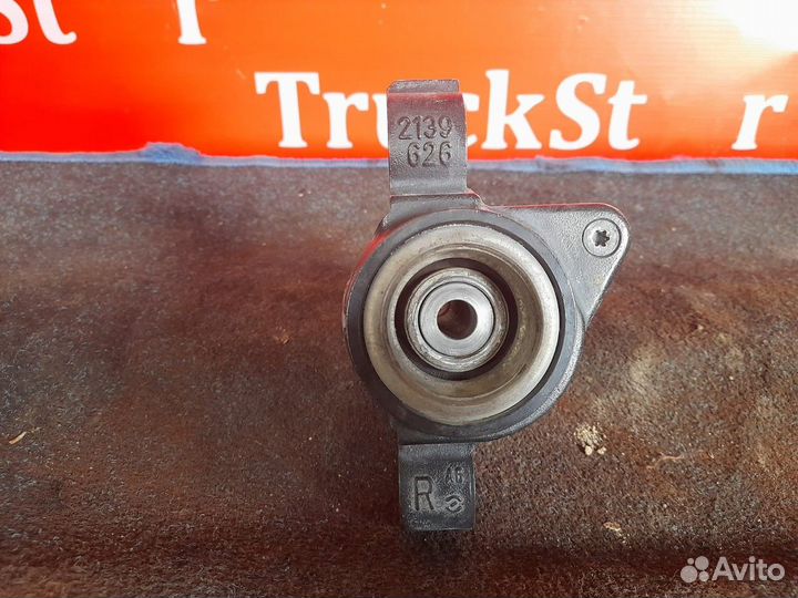 Кронштейн торсиона правый Daf XF106