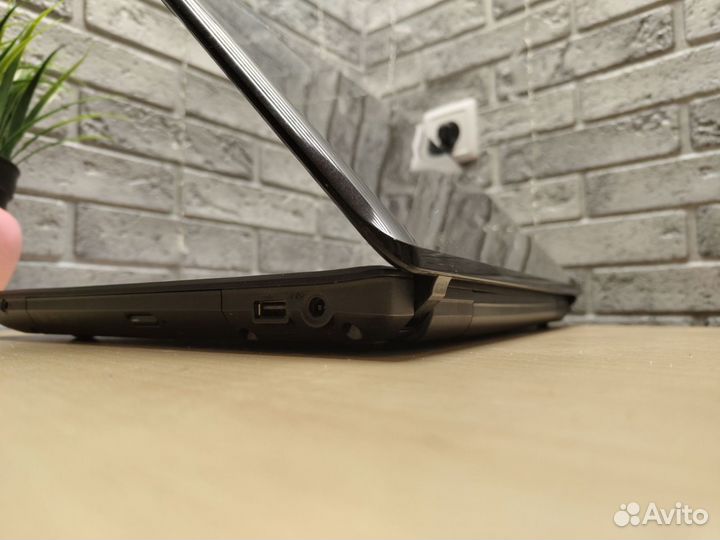 Хороший ноутбук Lenovo, новый аккумулятор