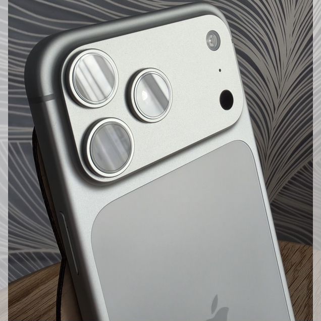 iPhone 17 Pro Max, 256 ГБ, eSIM