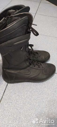 Ботинки женские Nike р. 37