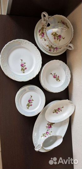 Набор столовой посуды сервиз