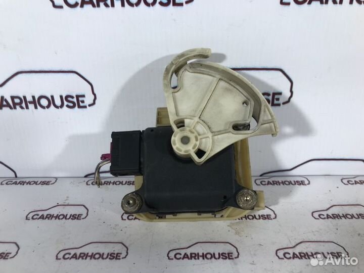 Моторчик заслонки печки Audi A4 B5 1.8 1998