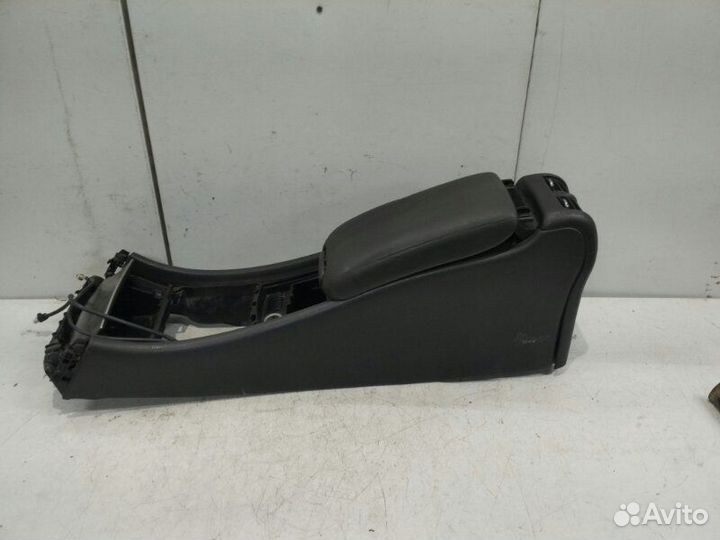 Подлокотник Mercedes-Benz C-Class W203 2000