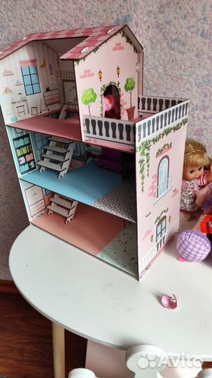 Домик кукольный