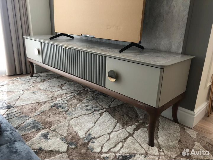 Тумба под телевизор