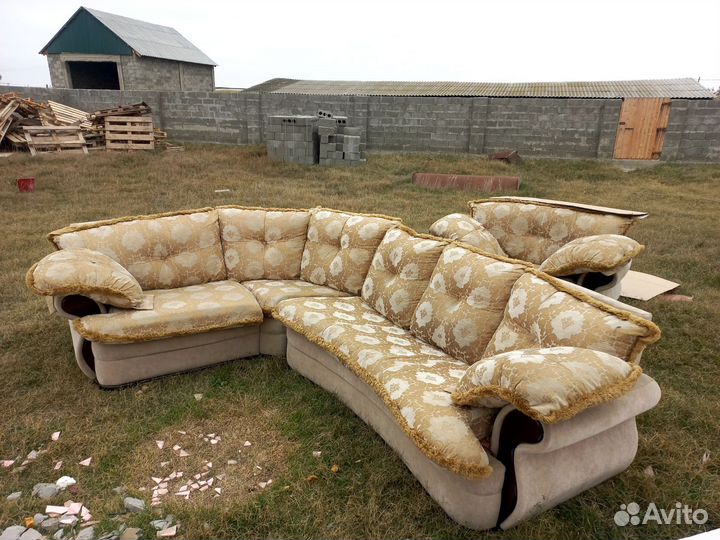 Угловой диван