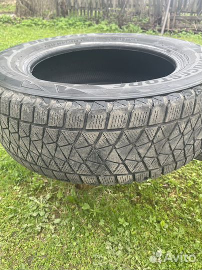 Bridgestone Blizzak DM-V2 225/65 R17 102S