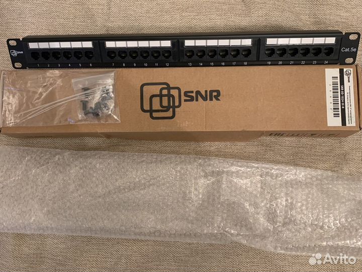 Патч панель новая SNR 24 порта