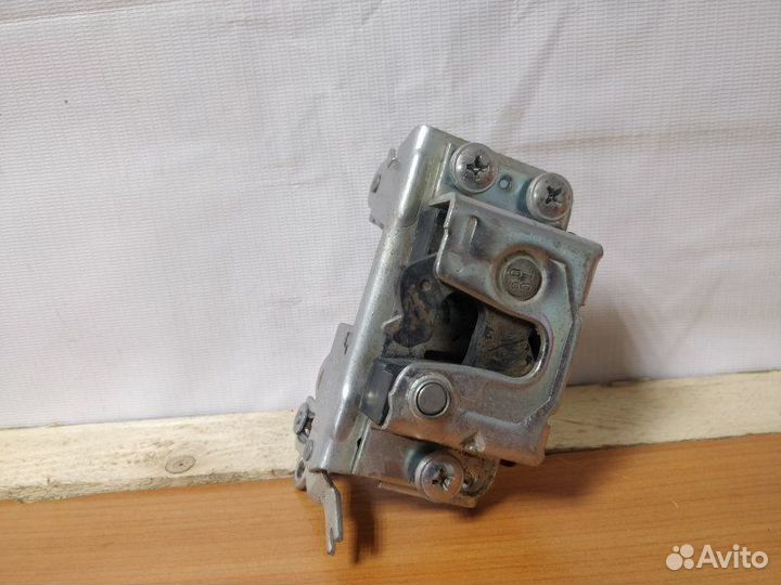 Замок двери задний правый Daewoo Nexia