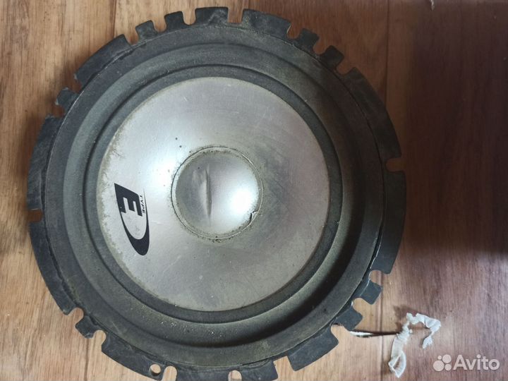 Колонки в авто