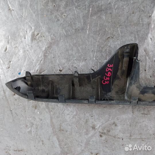 Накладка двери передняя левая Ford Focus 2