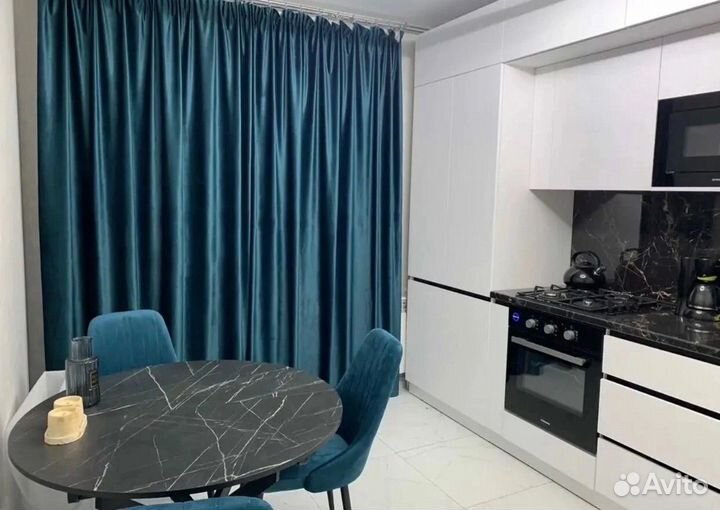 Шторы бархат. Новые. 4 метра