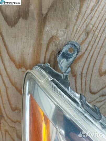 Фара правая Toyota Prius 2 NHW20 2006