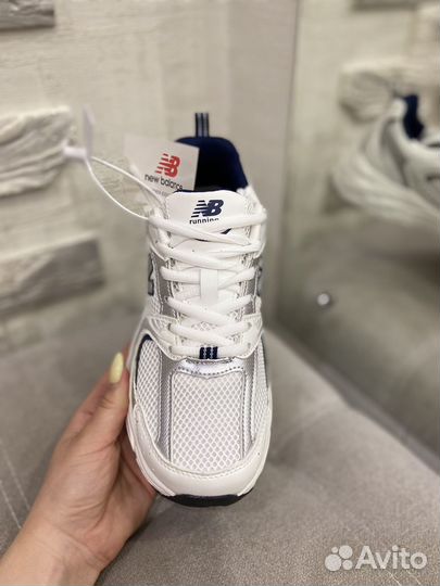 Кроссовки new balance 530