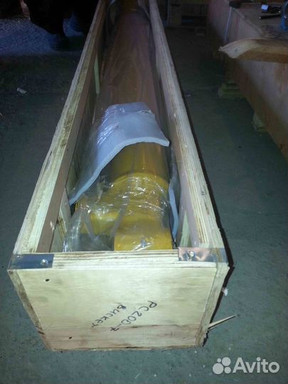 Гидроцилиндр ковша 707-01-ZX851 Komatsu PC200-7