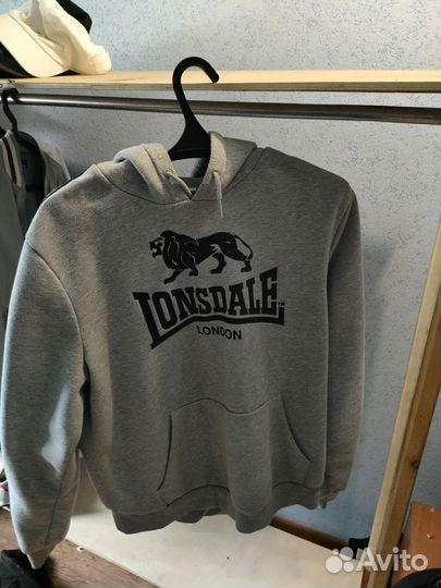 Худи lonsdale