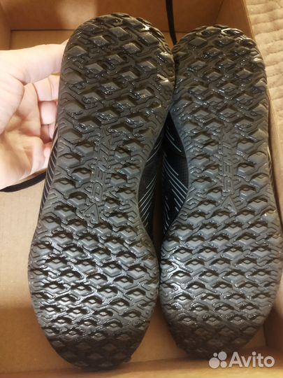 Бутсы сороконожки 36 размер Demix