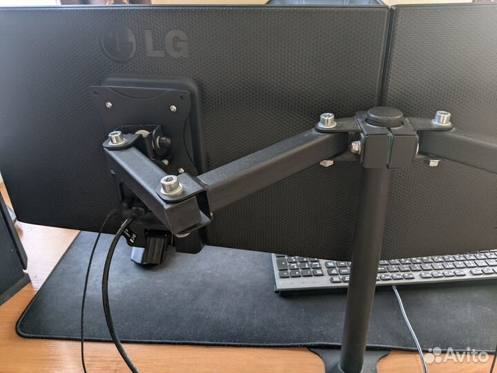 Кронштейн для двух мониторов на стол