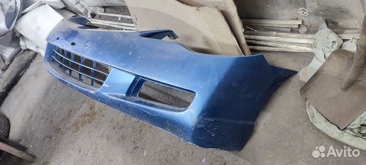 Передний бампер на Honda Civic 4D