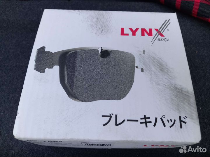 Тормозные колодки задние Toyota corolla, verso