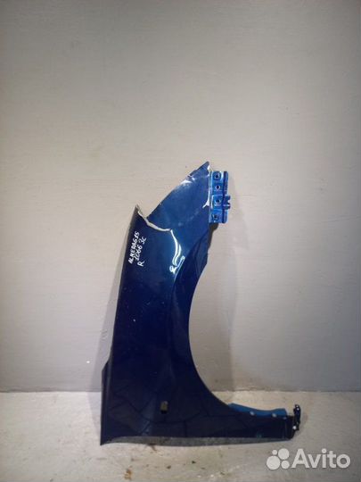 Крыло переднее правое Nissan Almera G15 седан