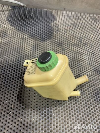 Бачок гур Cayenne 955 957 Каен Гидроусилителя