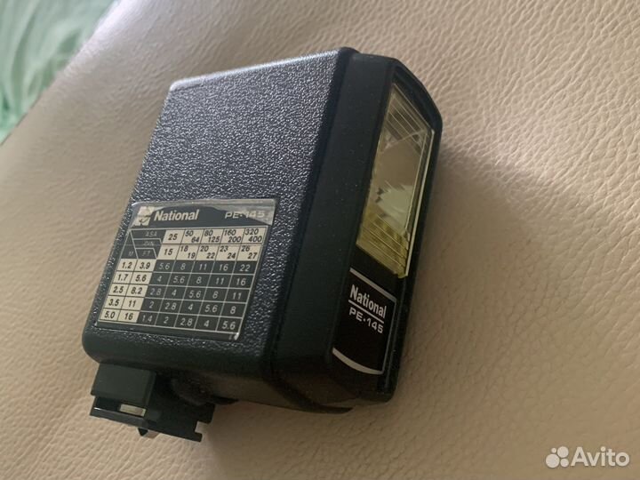 Фотовспышка National PE 145