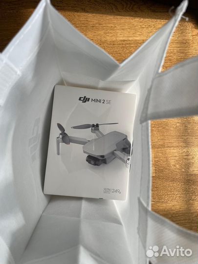 Квадрокоптер, дрон DJI Mini 2 SE