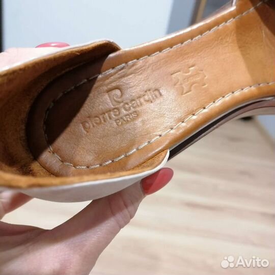 Босоножки 38 р. б/у