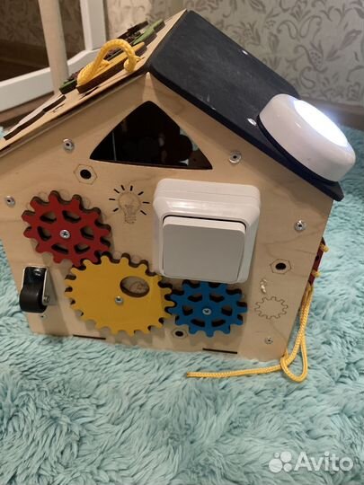 Бизиборд домик со светом