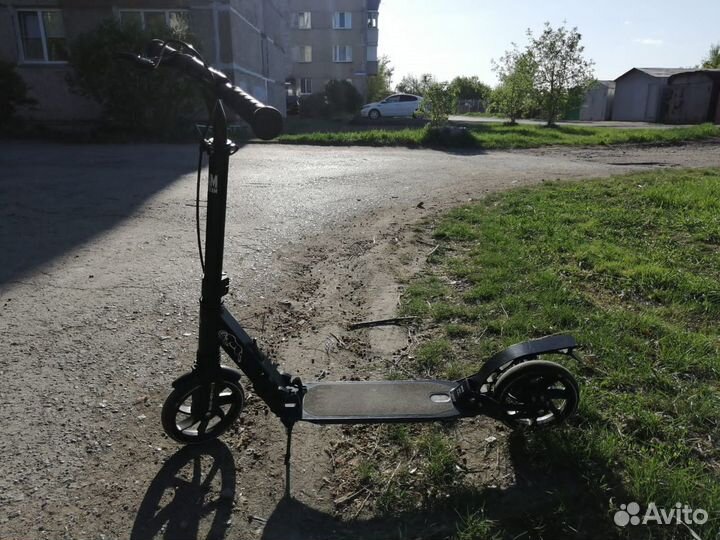 Самокат-городской-колёса 20 см