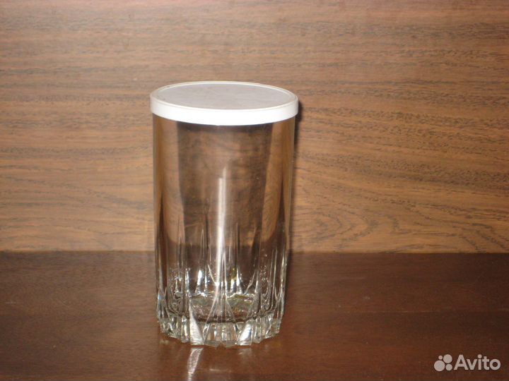 Стаканы низкие с крышкой Махеев