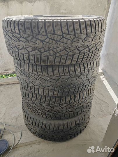 Nokian Tyres Hakkapeliitta 7 215/55 R16