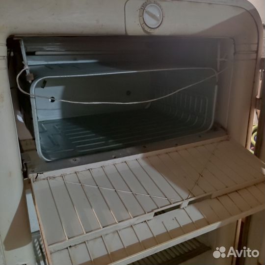 Холодильник бу ЗИЛ