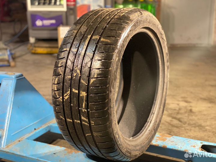 Goodyear EfficientGrip 275/40 R19 101Y