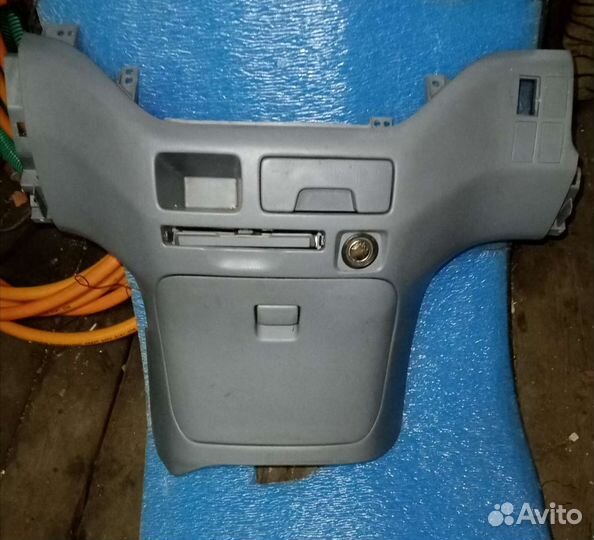 Центральная консоль на Хайс Региус (Тоуринг Хайс)