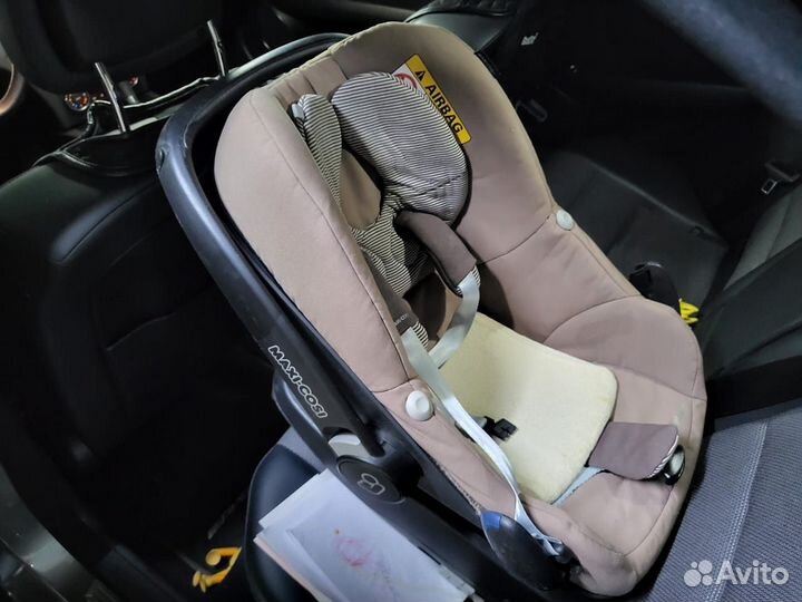 Автолюлька maxi cosi с базой isofix