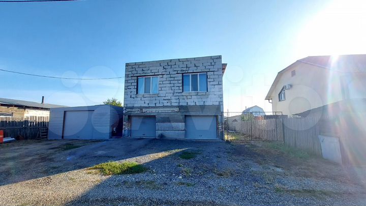 Дом 200 м² на участке 6 сот.